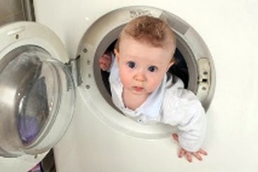 niño lavadora